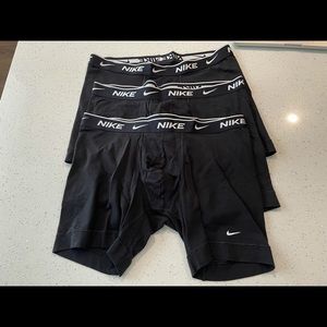 NEW Men’s Nike Compression Shorts - 3 pack